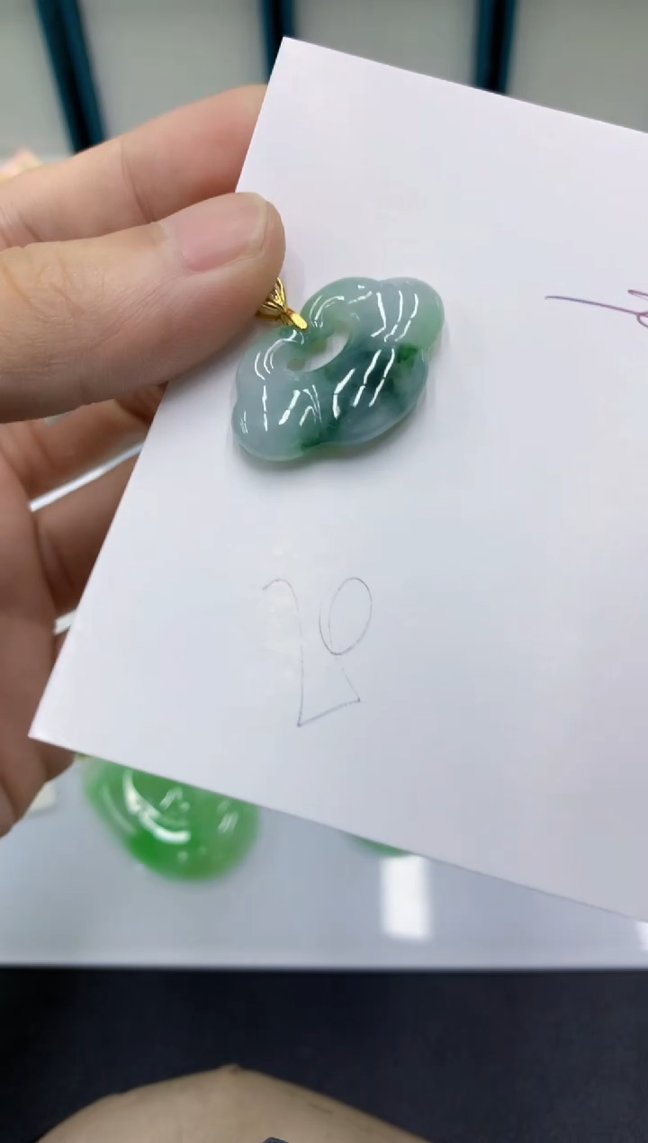 颈饰未镶嵌翡翠翡翠