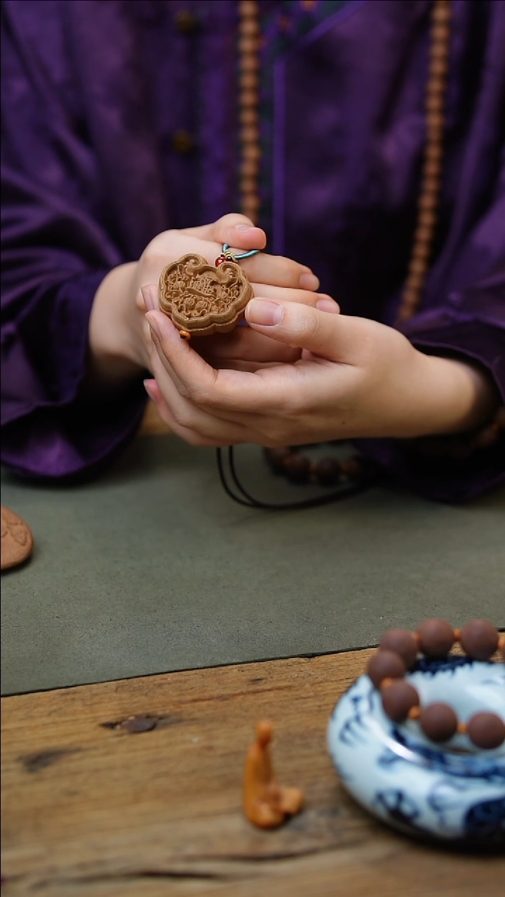 【闪购商品】泥塑馥龄春香方招财进宝香牌，合香技艺