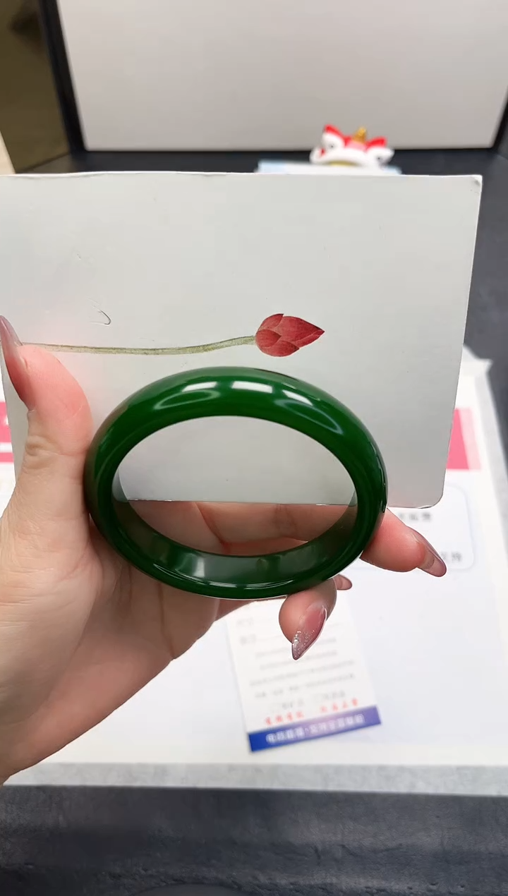 【闪购商品】石英质玉手镯未镶嵌108-61