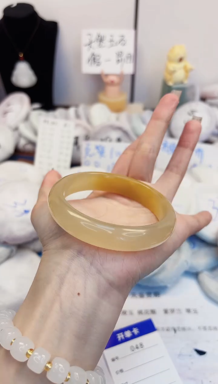 【闪购商品】石英质玉手镯未镶嵌48-财气镯-圈口60