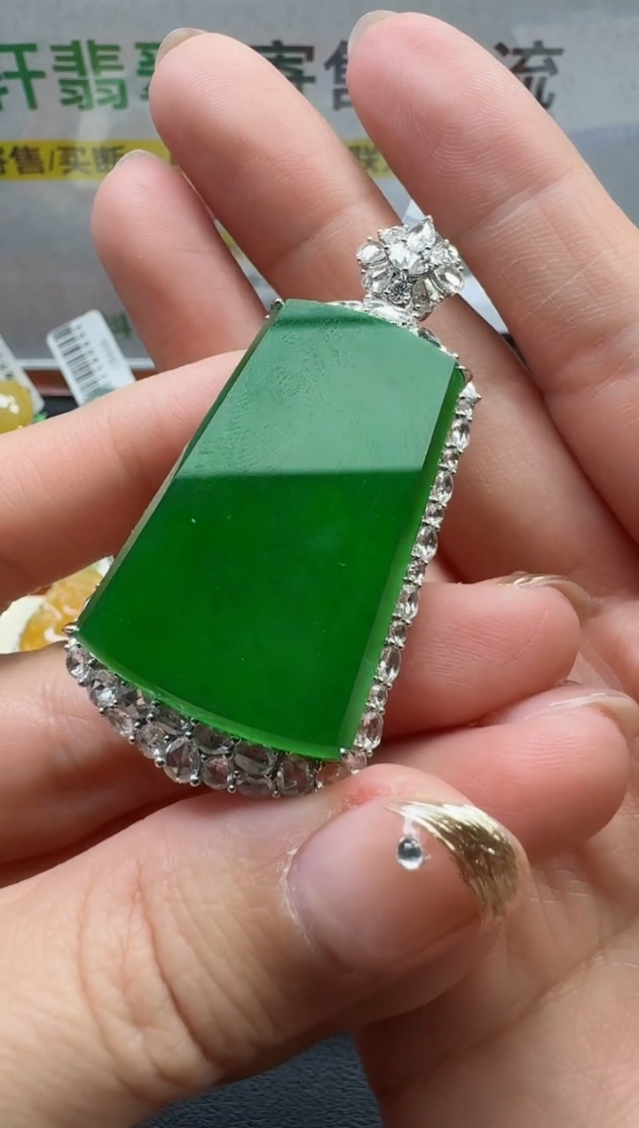 【闪购商品】翡翠颈饰18K金镶嵌寄售回流，不退不换
