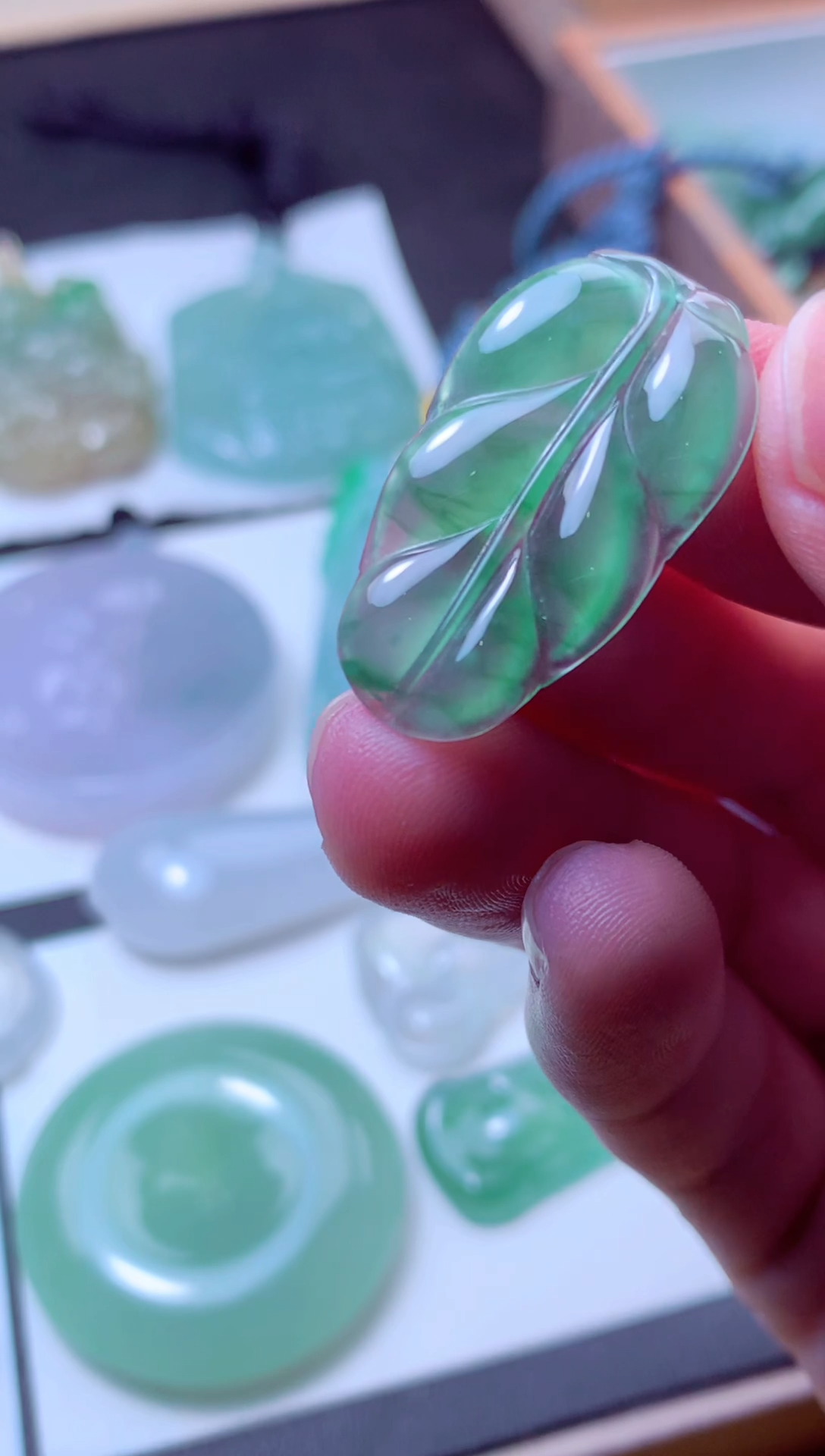 颈饰未镶嵌翡翠天然A货翡翠 天然A货翡翠天然翡翠多样性发货 发一