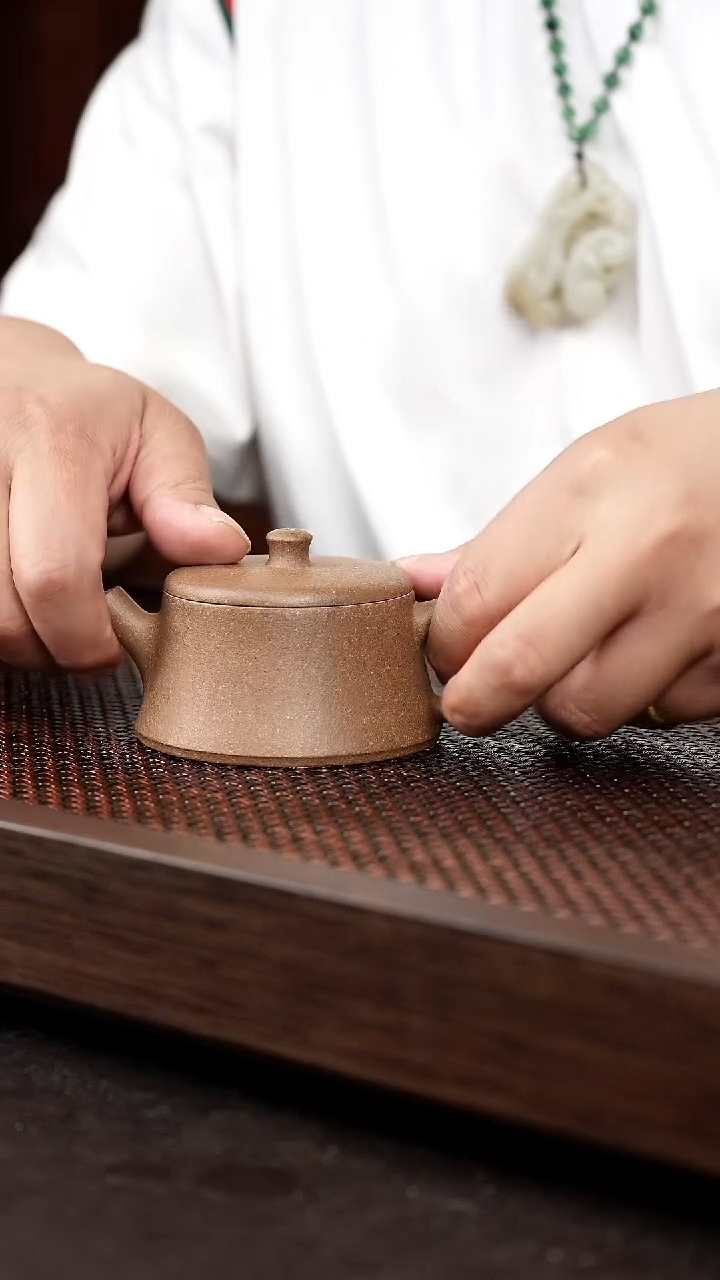 茶壶紫砂芝麻绿云柱