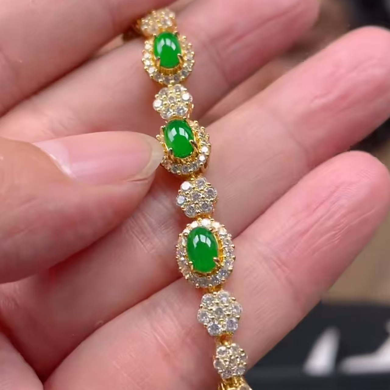 【玉经纶】176706/Q-天然A货翡翠手链-多样性发其一