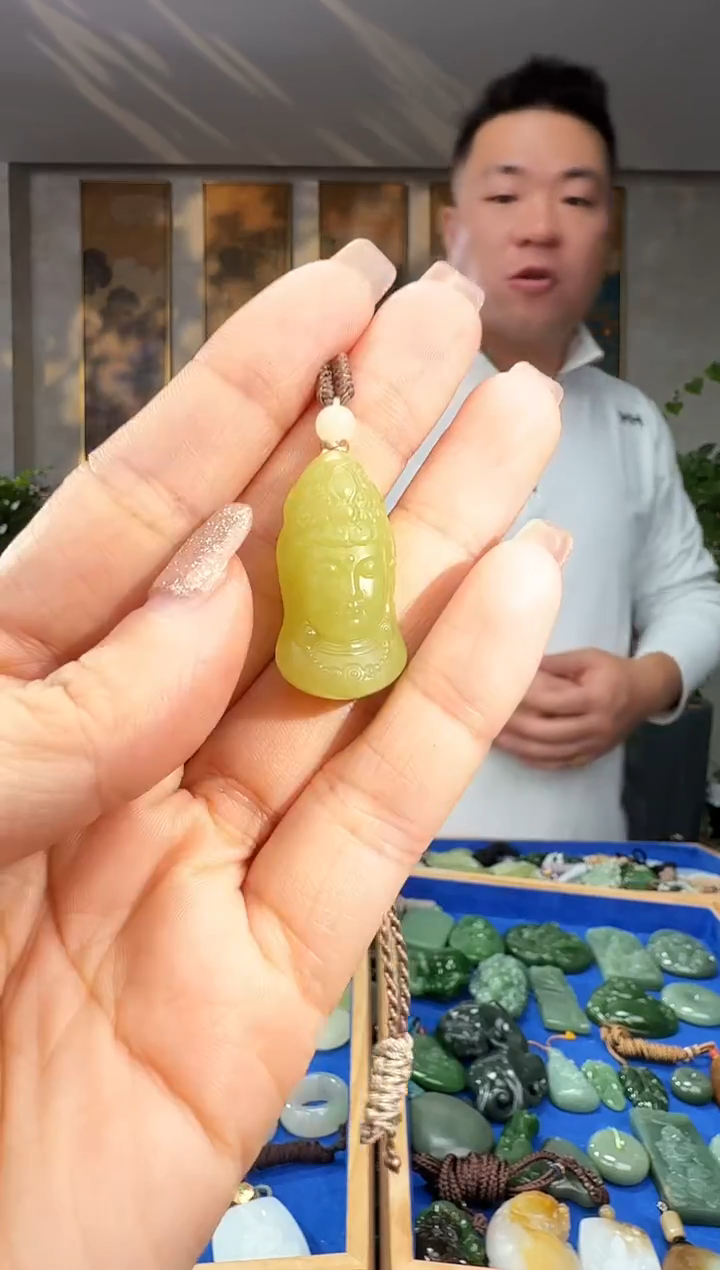 颈饰未镶嵌和田玉拍一发一