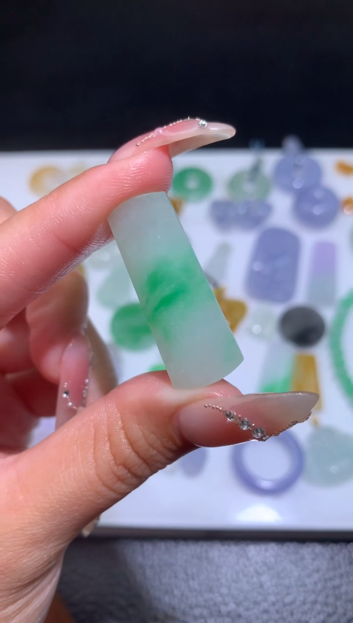 【闪购商品】定制翡翠未镶嵌毛货