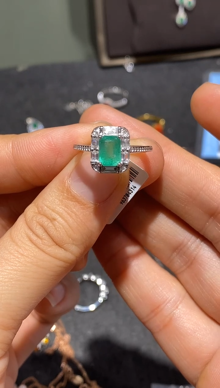 银S925镶嵌戒指祖母绿戒指