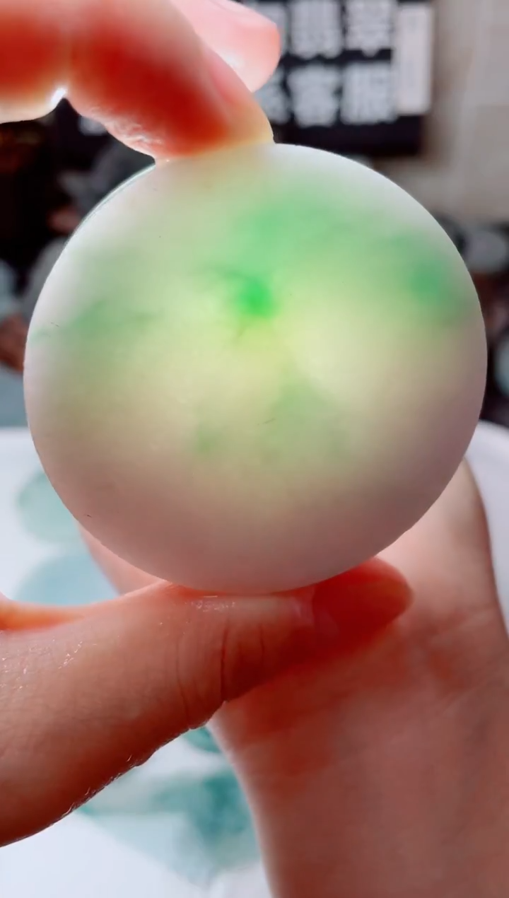 翡翠未镶嵌颈饰4495......