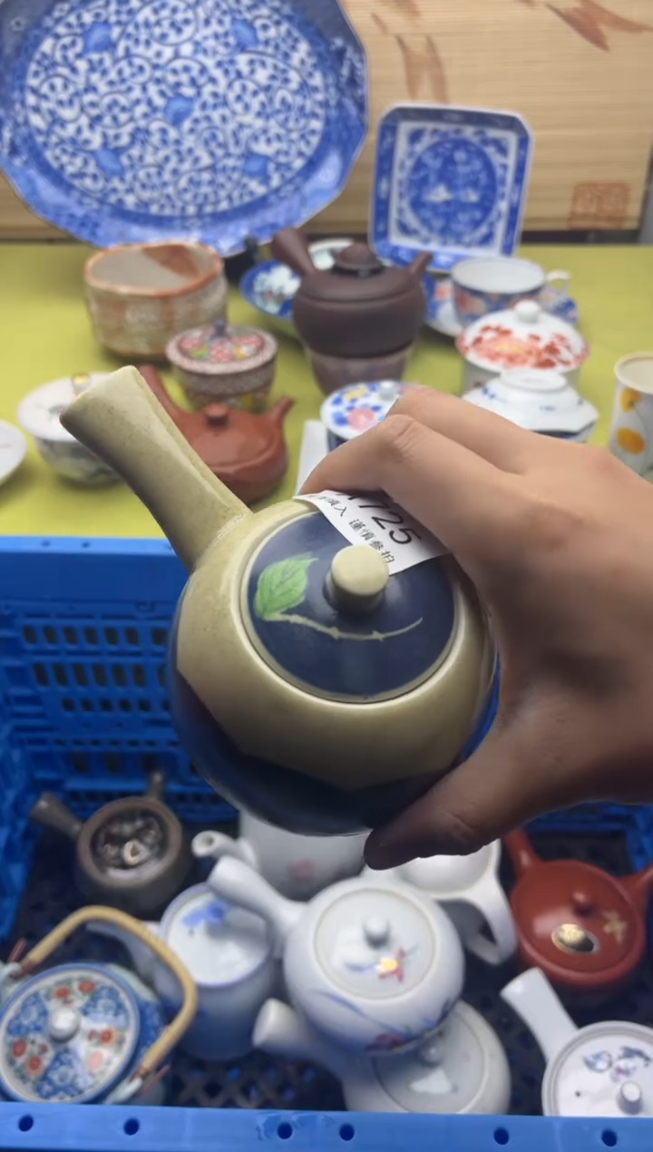 瓷片自**风725                    