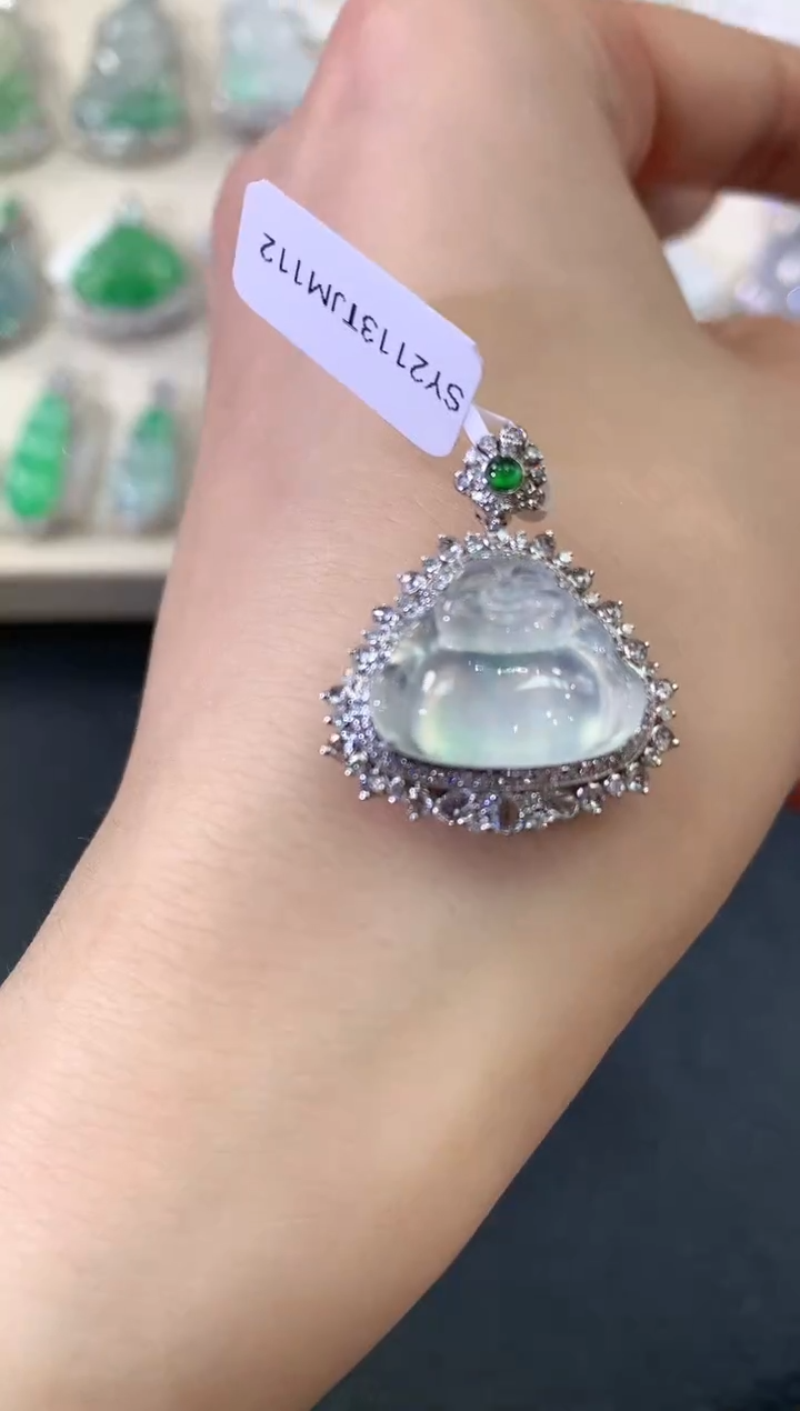 【闪购商品】翡翠吊坠(不含链)18K金镶嵌C15      
