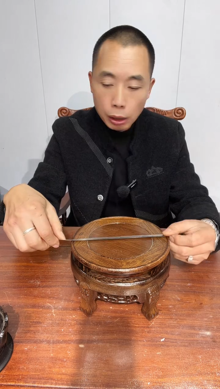 木瑕疵处理鸡翅木虎头几18*21*12