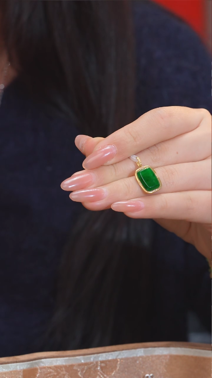 【闪购商品】翡翠吊坠(不含链)18K金镶嵌@@P1873