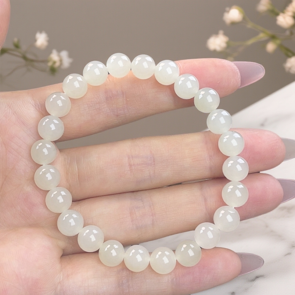 和田玉卡8mm冰白圆珠手串