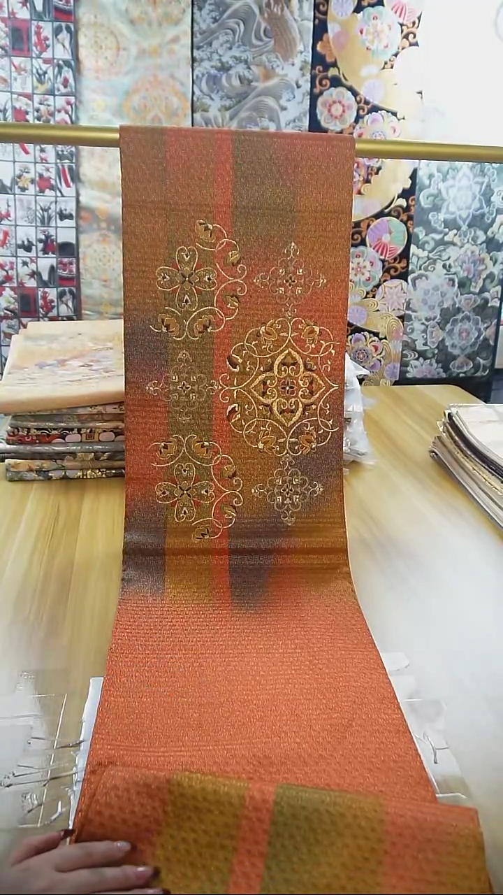 【闪购商品】织绣织锦126两通刺绣