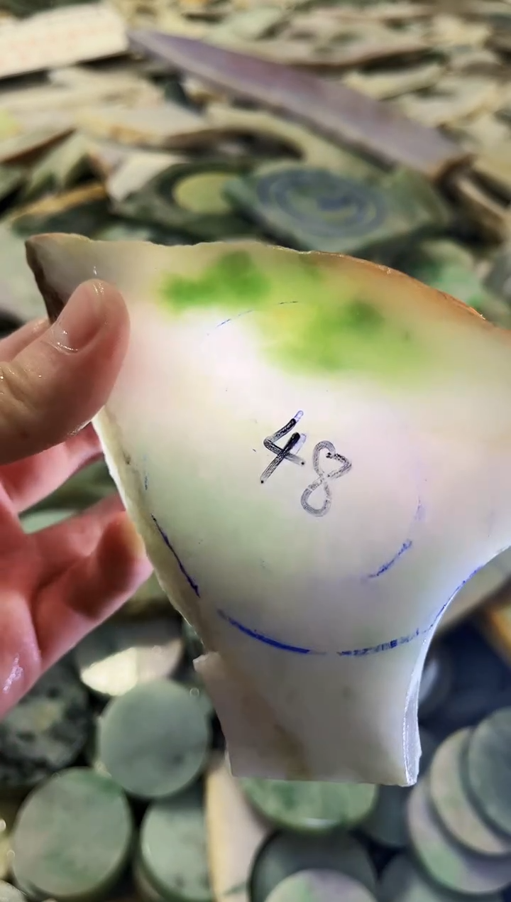 【闪购商品】翡翠颈饰未镶嵌A货吴平936