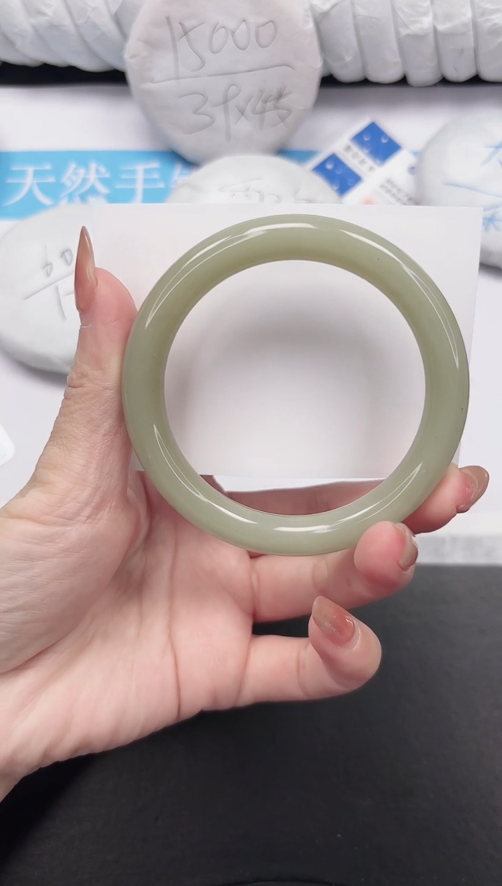 未镶嵌手镯石英质玉179-62.5DY