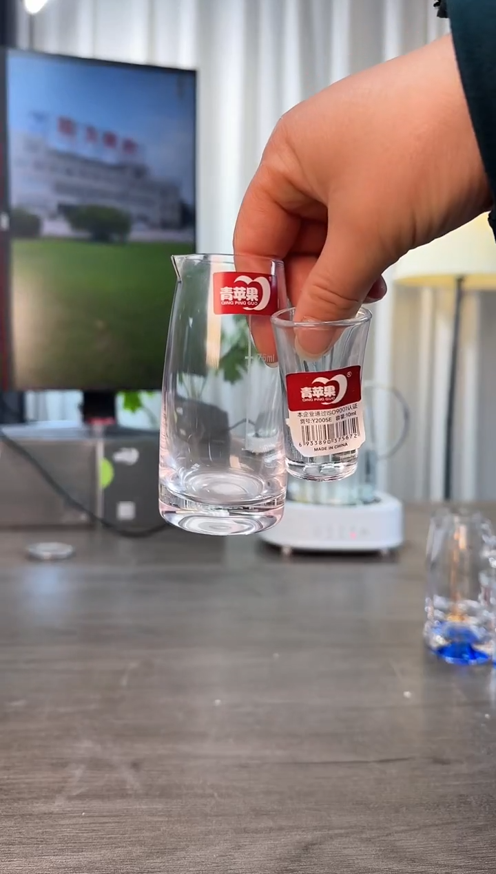 【闪购商品】玻璃无盖款6只杯子+6只分酒器
