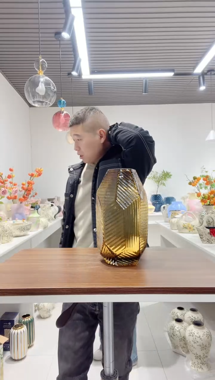 26几何方格琥珀色