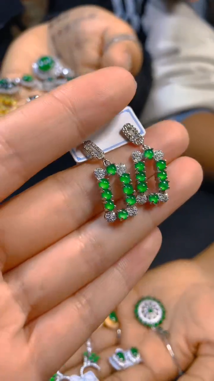 【闪购商品】翡翠耳饰未镶嵌0783296728多样性发一