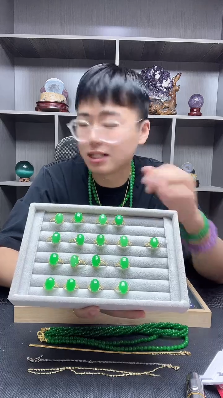 翡翠戒指14K金镶嵌戒指