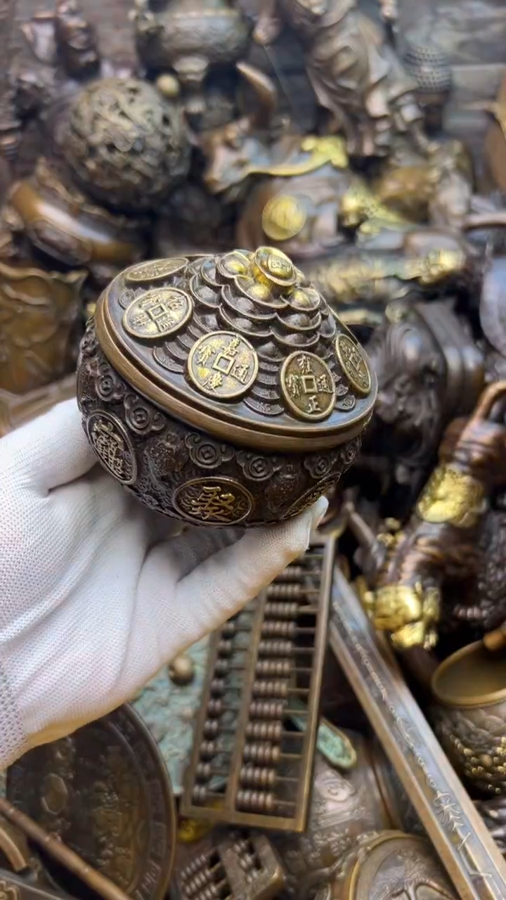 精美铜器，点击下单