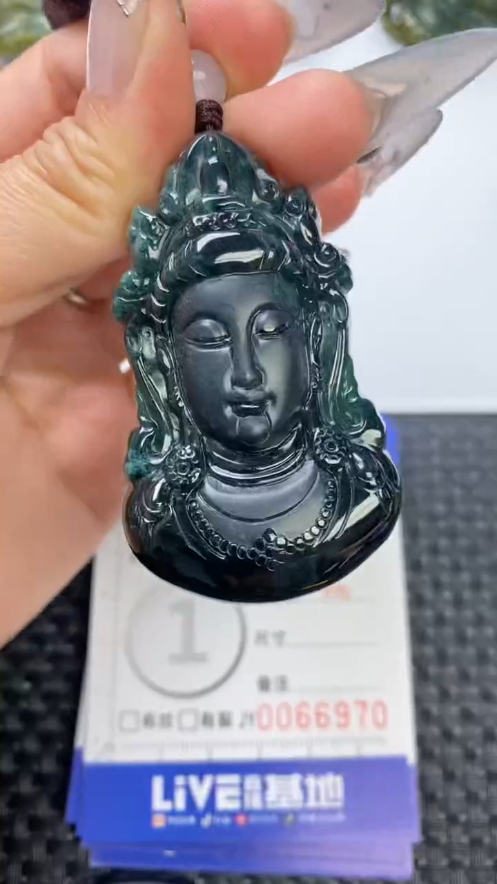 【闪购商品】翡翠颈饰未镶嵌11111111111111111