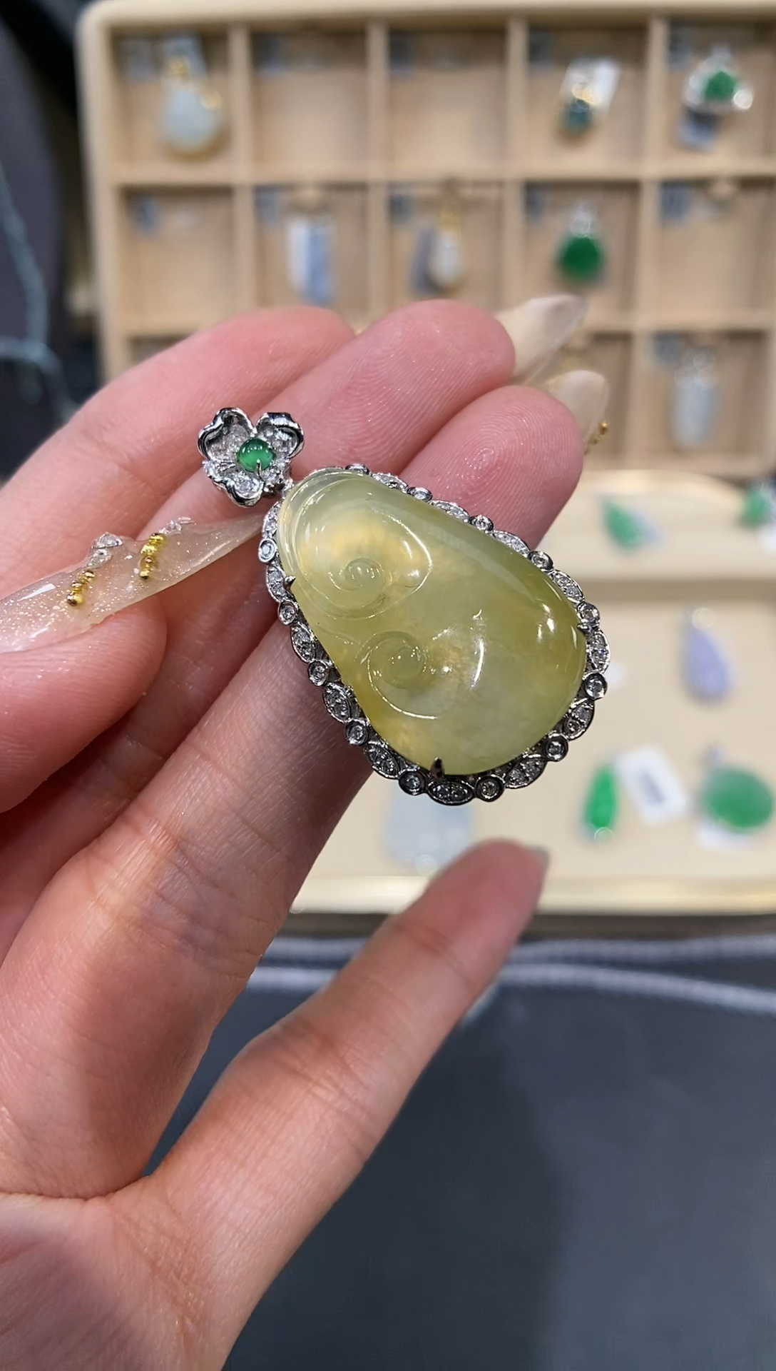 【闪购商品】翡翠吊坠(不含链)18K金镶嵌如意 定金