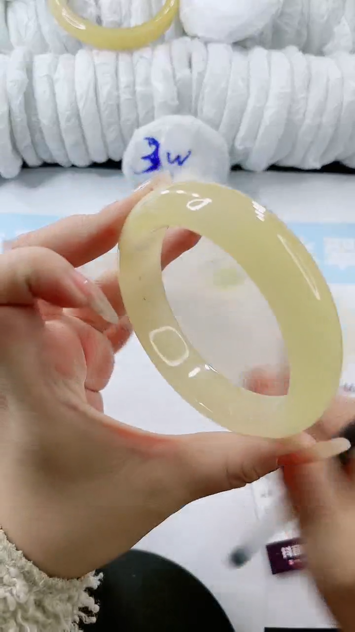 【闪购商品】石英质玉手镯未镶嵌多样性发货S718-67