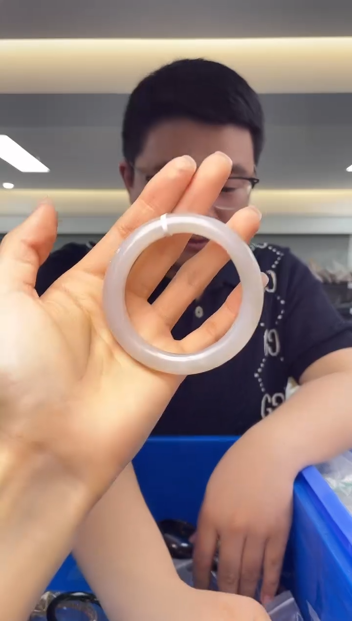 【闪购商品】和田玉`未镶嵌多样性发一件*53*143