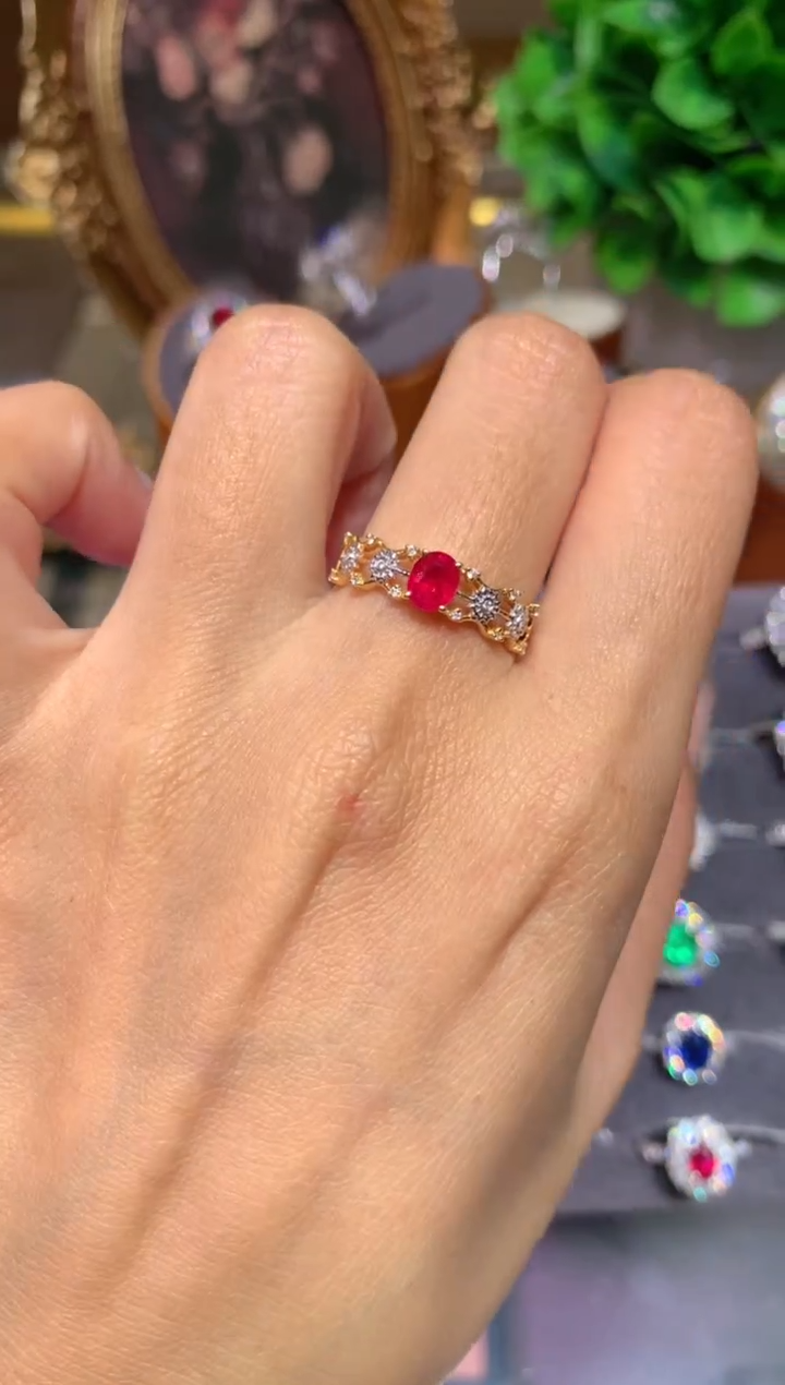 红宝石戒指18K金镶嵌0.5CT
