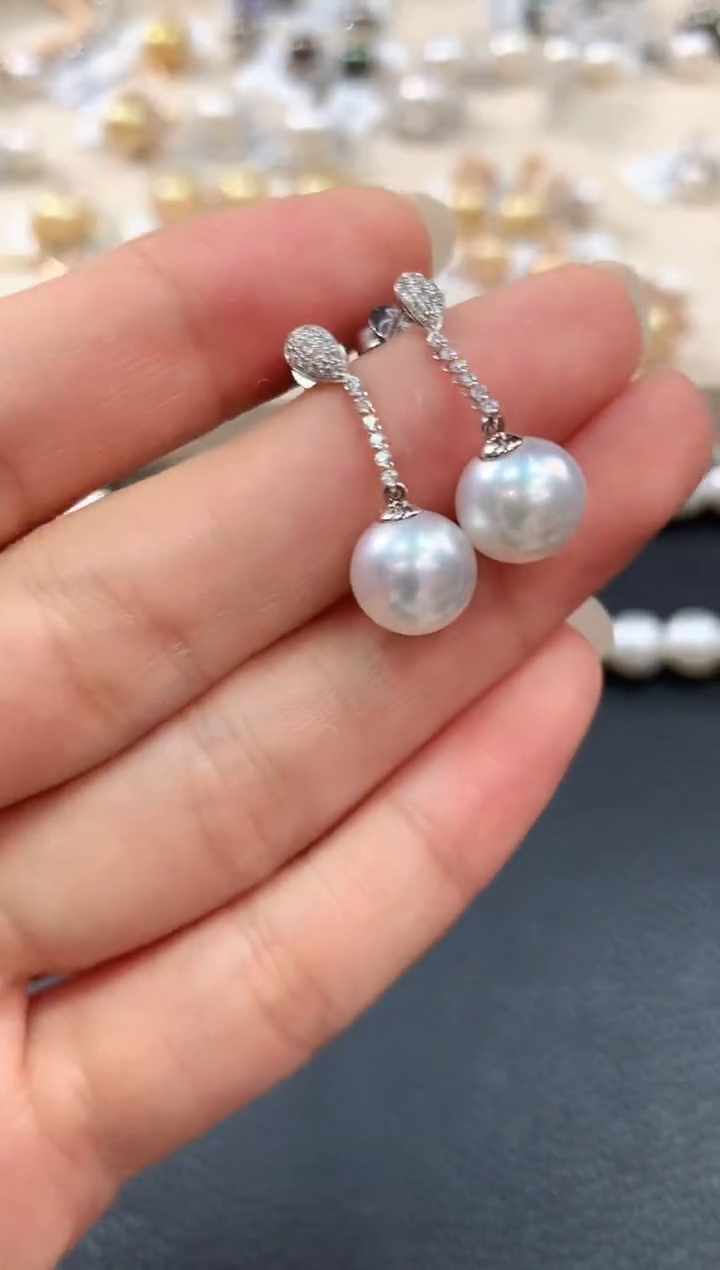 【闪购商品】18K金镶嵌海水珍珠耳饰m149