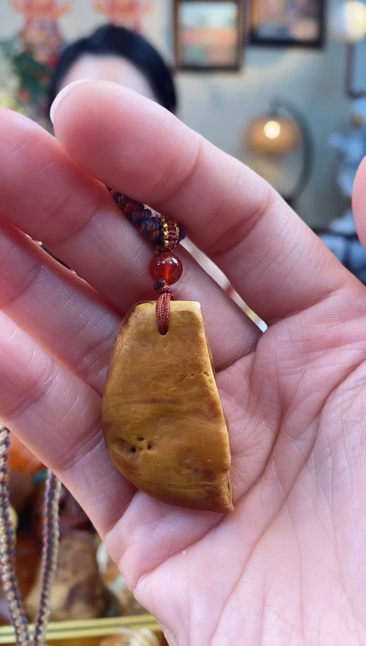 【闪购商品】琥珀颈饰未镶嵌吊坠
