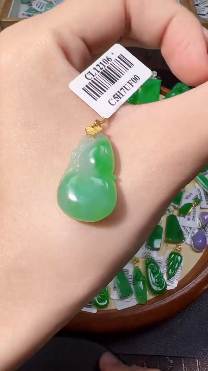 【闪购商品】翡翠颈饰18K金镶嵌我