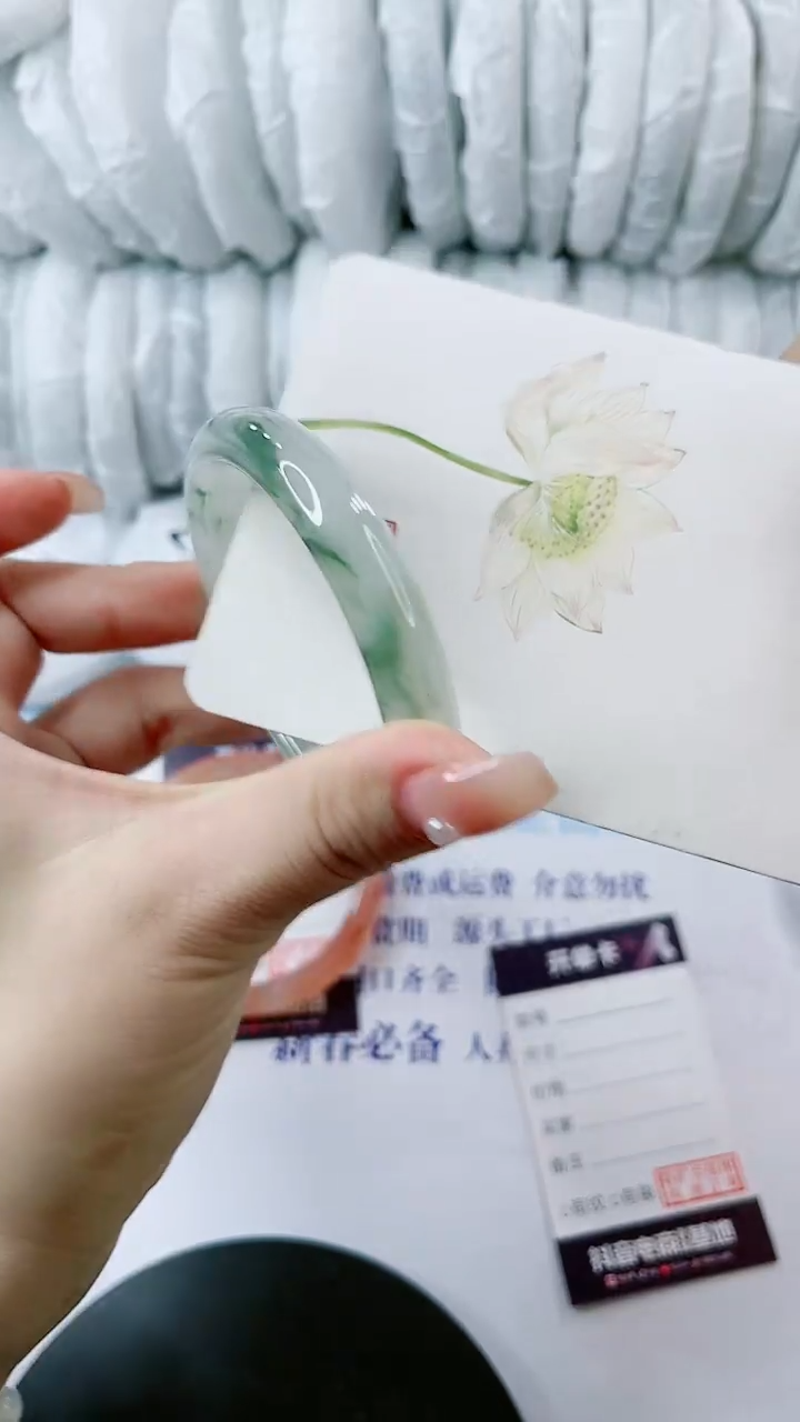 【闪购商品】石英质玉手镯未镶嵌0766764147-多样性发货