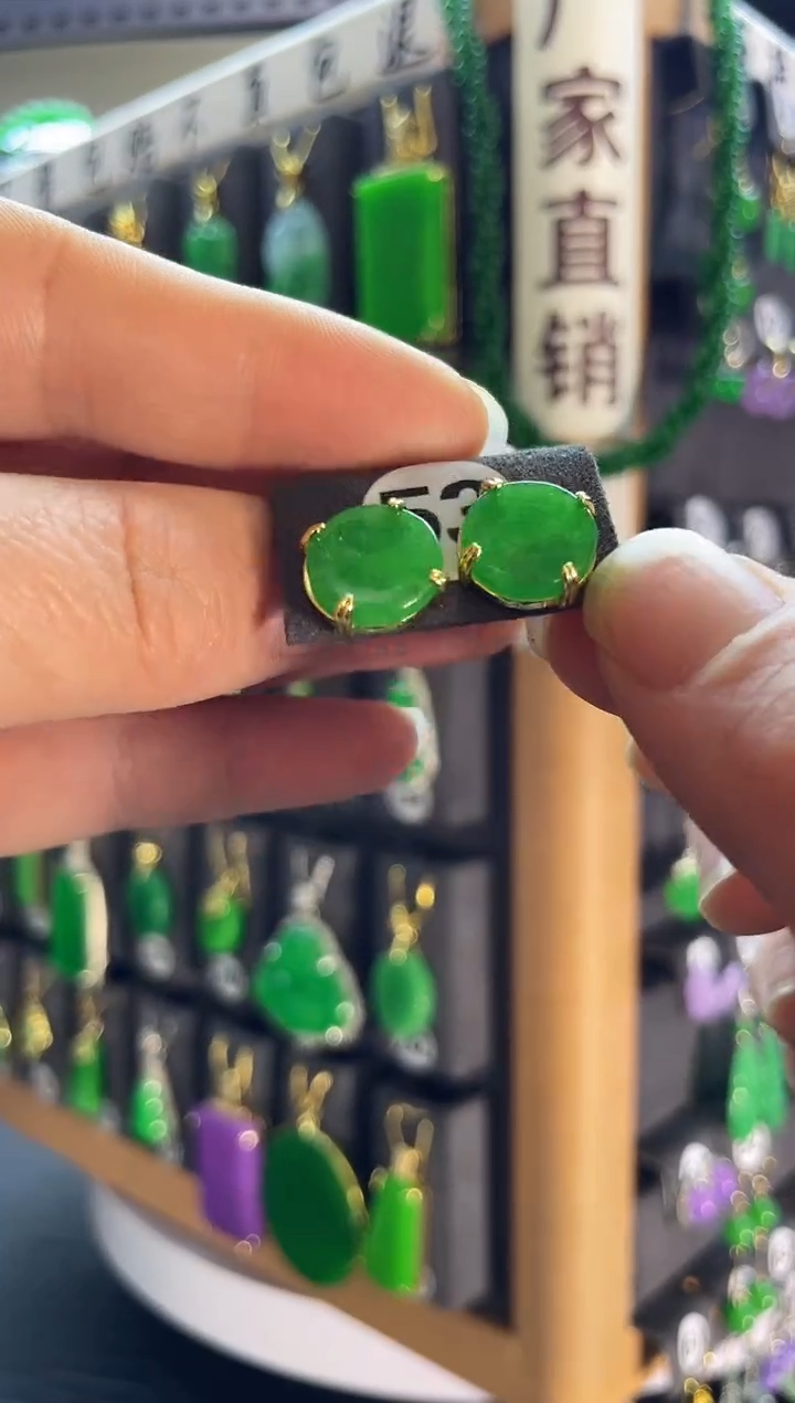 【闪购商品】翡翠耳饰银S925镶嵌53...