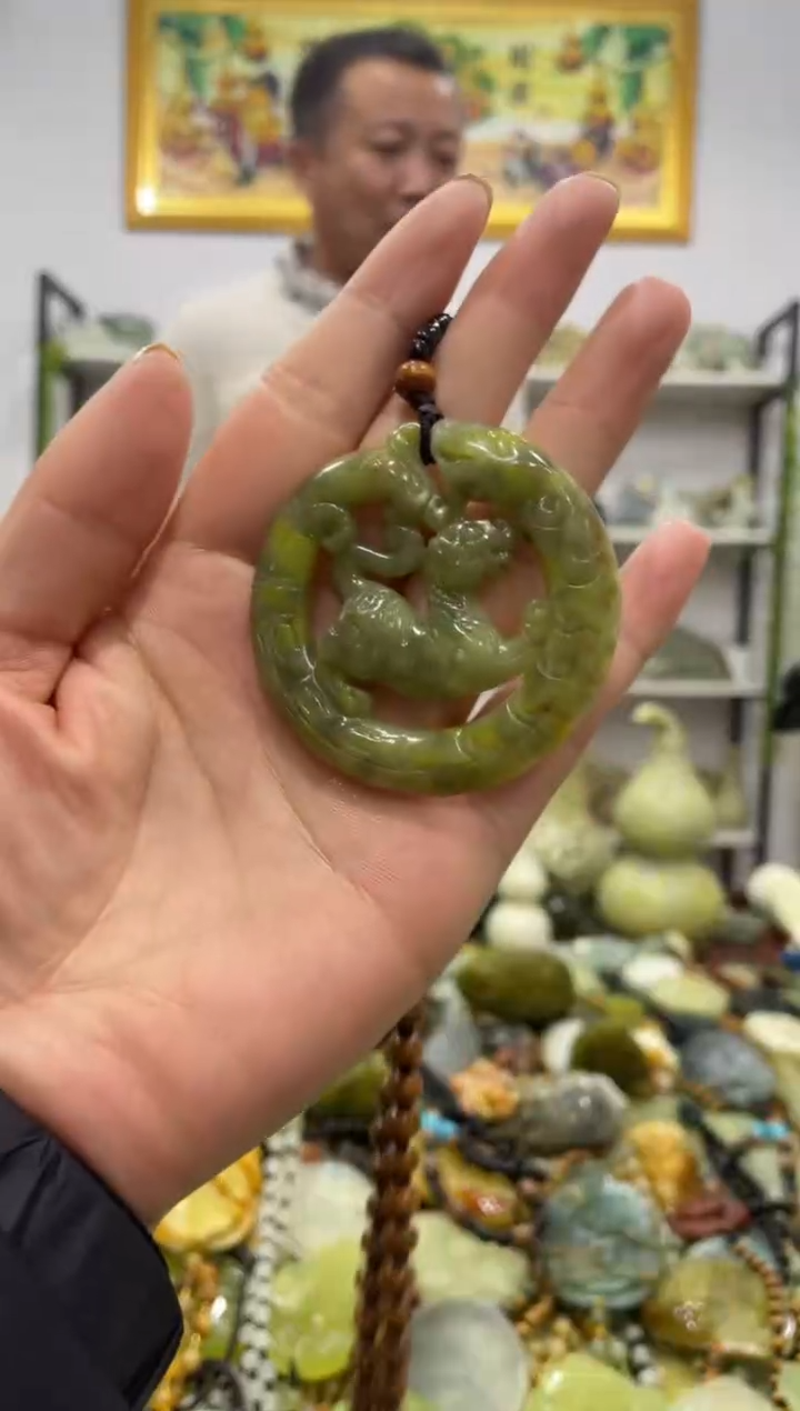 【闪购商品】岫玉吊坠未镶嵌           