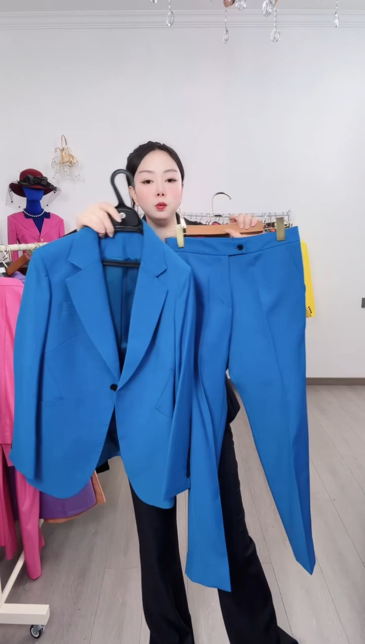 M码小脚裤套装（默认微瑕、不退不换）