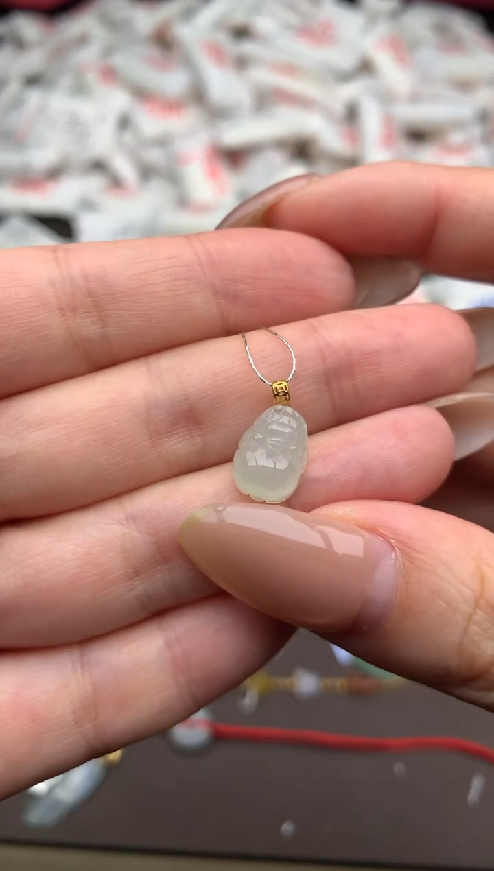 【闪购商品】翡翠挂件18K金镶嵌—