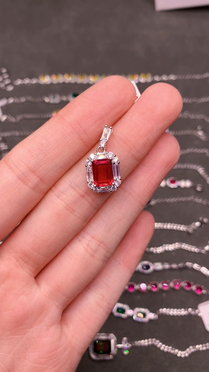 【闪购商品】红宝石吊坠(不含链)银S925镶嵌.......