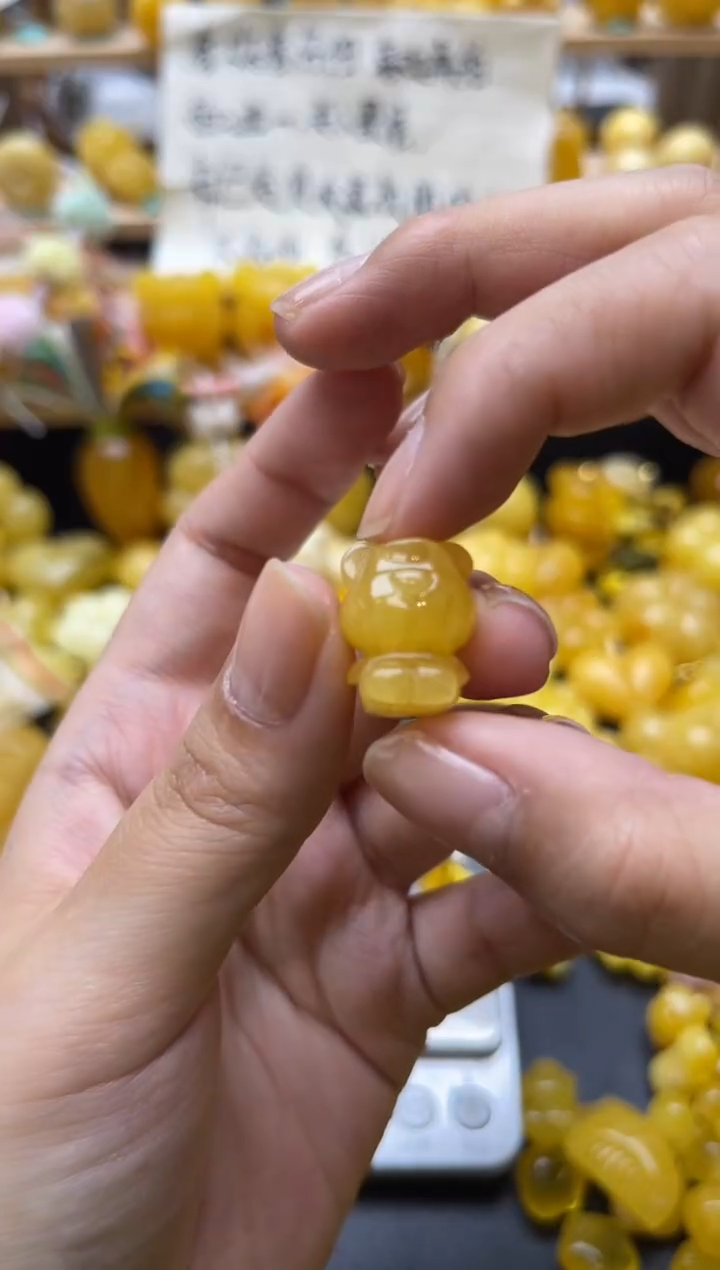 琥珀未镶嵌珠宝奇石050琥珀蜜蜡微瑕