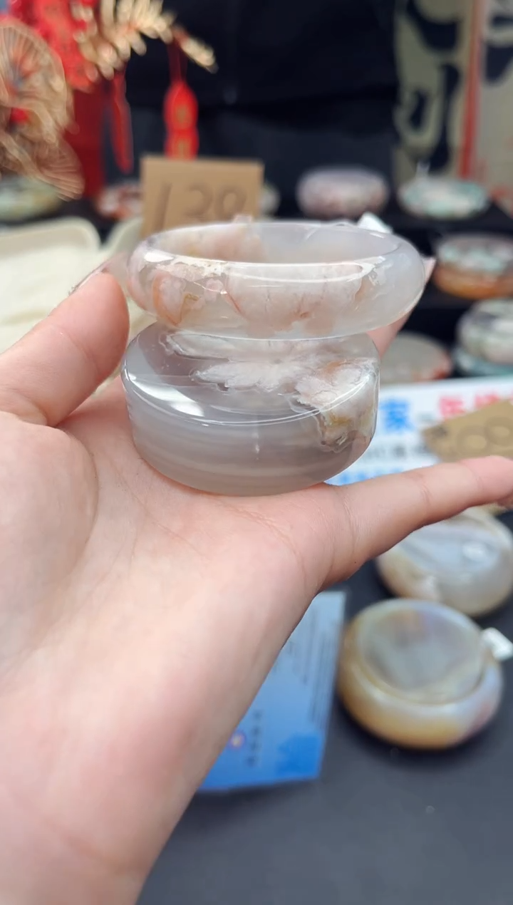 【闪购商品】石英质玉手镯未镶嵌赠送镯心（53圈口）