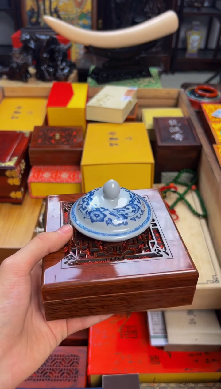 【闪购商品】瓷片——————————————一对小呀