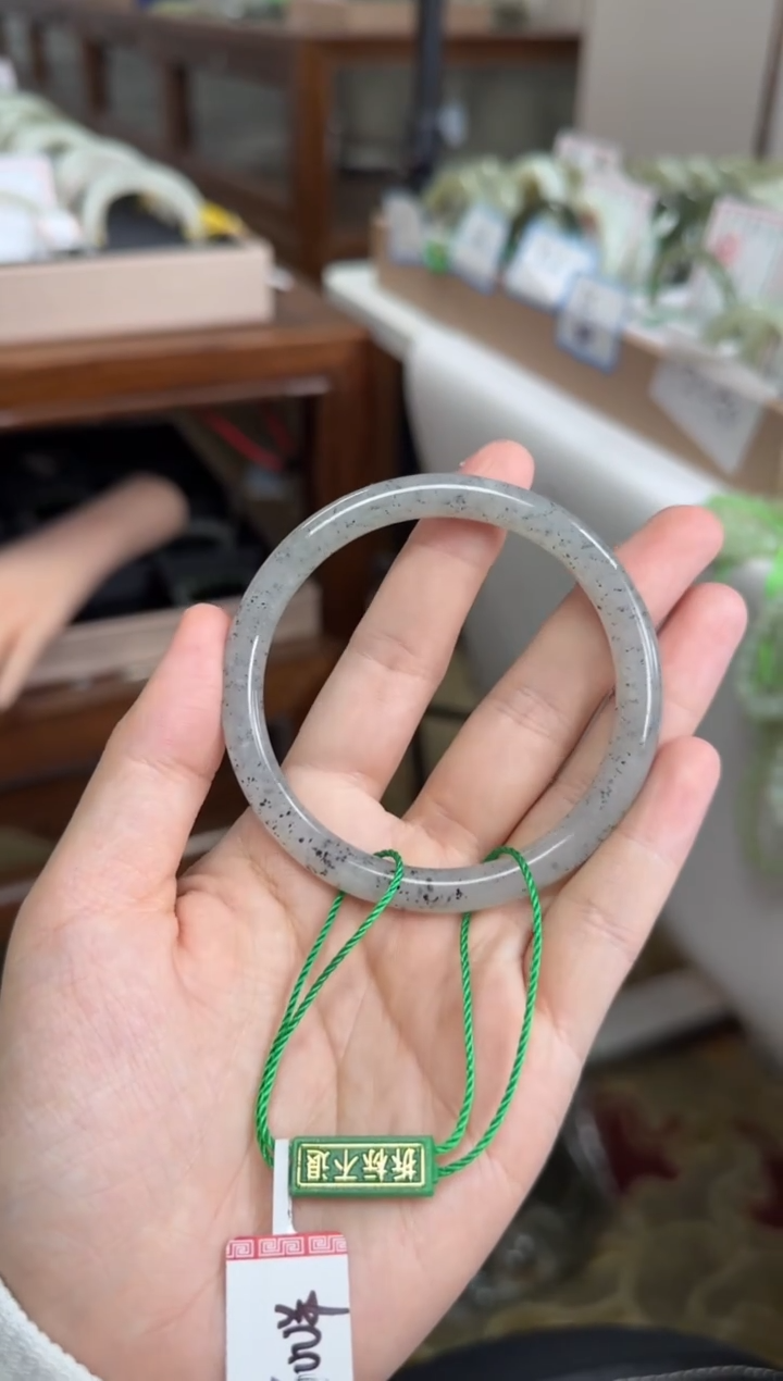 未镶嵌手镯和田玉57