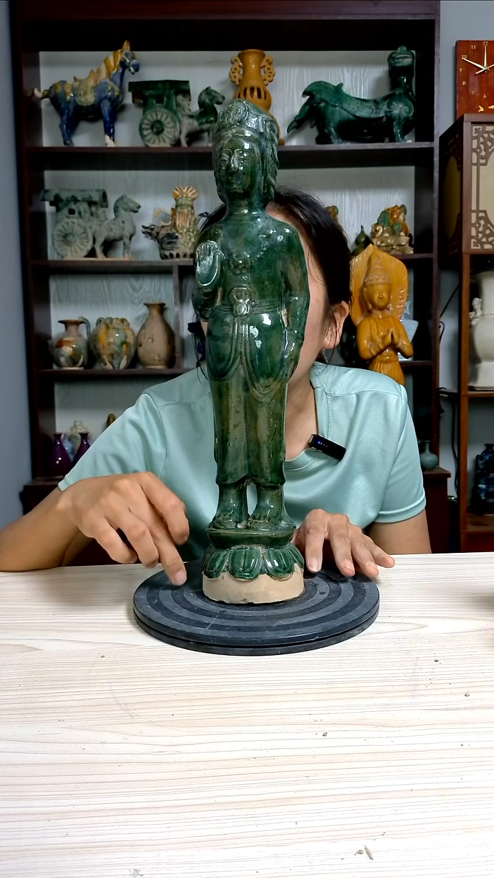 经典精美复古风格瓷器
