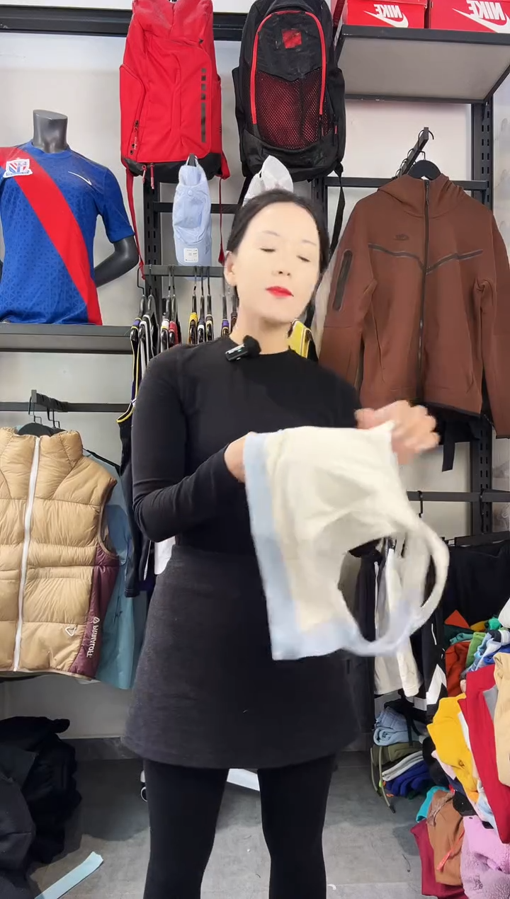 649·编码 瑕疵款直播间过款为准 尺码