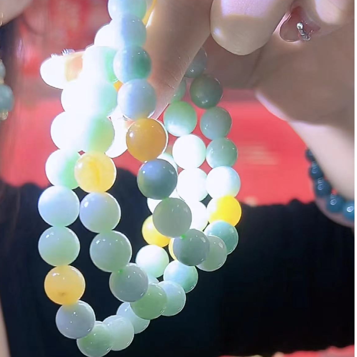 天然翡翠A货手串（多样性发货发其一）卡9mm左右