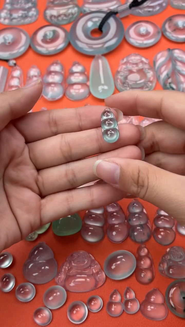 吊坠(不含链)未镶嵌翡翠16 豆子 21.7 9.4 5.3