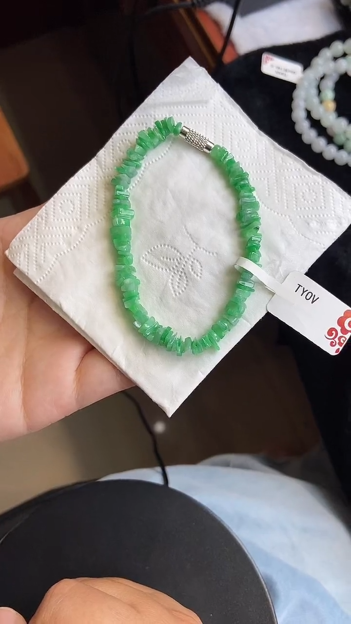 未镶嵌手链翡翠一****?28