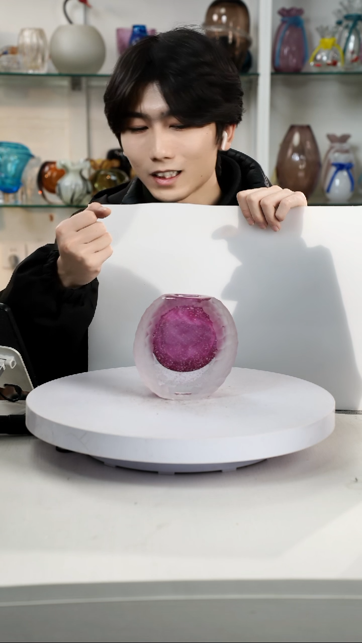【闪购商品】琉璃高14轻奢琉璃花器正常手工痕迹