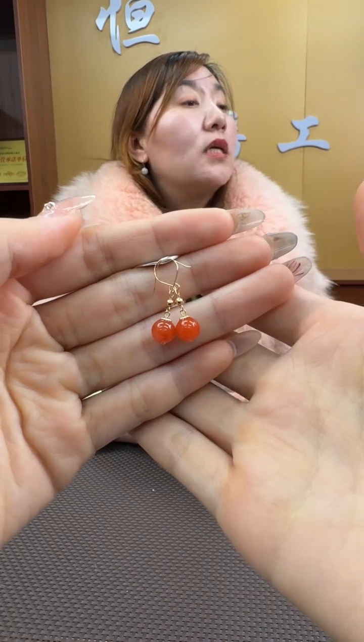 【闪购商品】玛瑙/玉髓耳饰18K金镶嵌一对